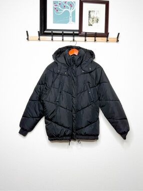 H&M Women’s Black Hooded Puffer Jacket Size US 10 / EUR 40